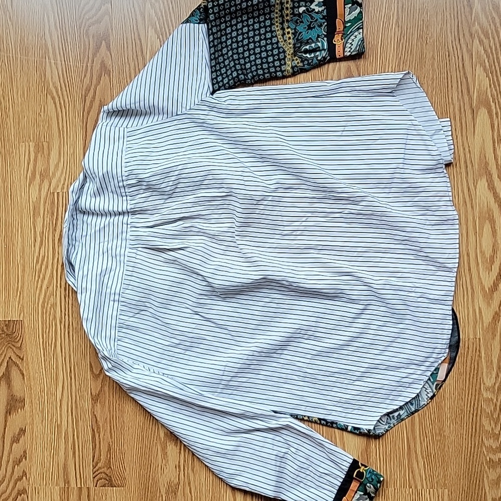 Zara Button Up - Picture 2 of 2